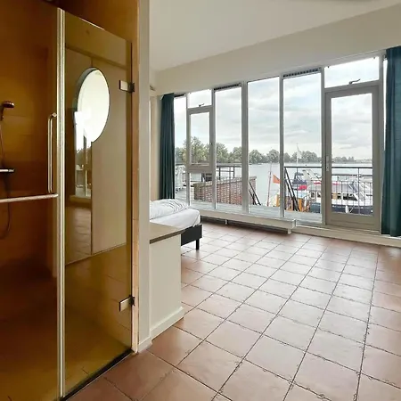 Penthouse With View Terrace