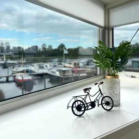 Penthouse With View Terrace Uitgeest